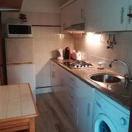 House - Sea View شقة